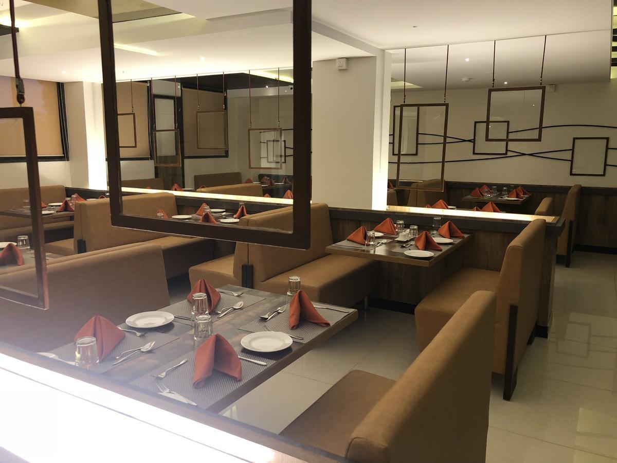 Kyriad Hotel Vijayapura By Othpl Bijāpur Esterno foto